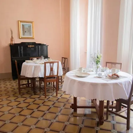 Bed and breakfast Palazzo Zaca 4*