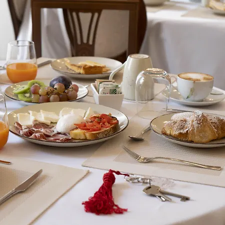Palazzo Zacà 3*