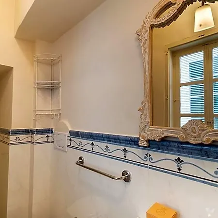 Palazzo Zaca 3* غالّيبولي