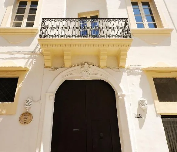לינה וארוחת בוקר Palazzo Zaca 3*